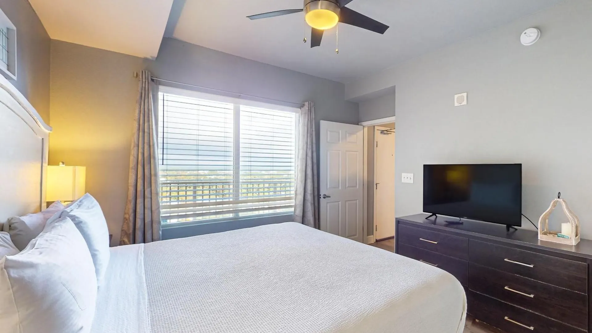 Tidewater Beach Resort 1604 Панама-Сити 0*,  США
